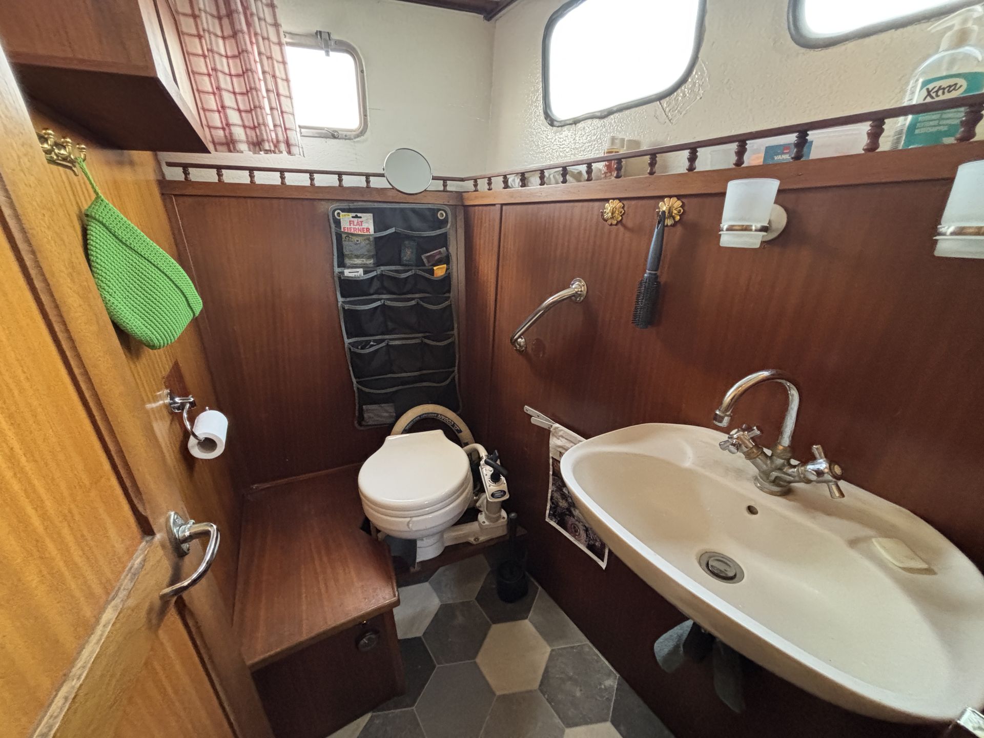 1987 Gruno 1100 Hollands stålbådsklassiker. Velegnet til kanalsejlads eller bobåd #96