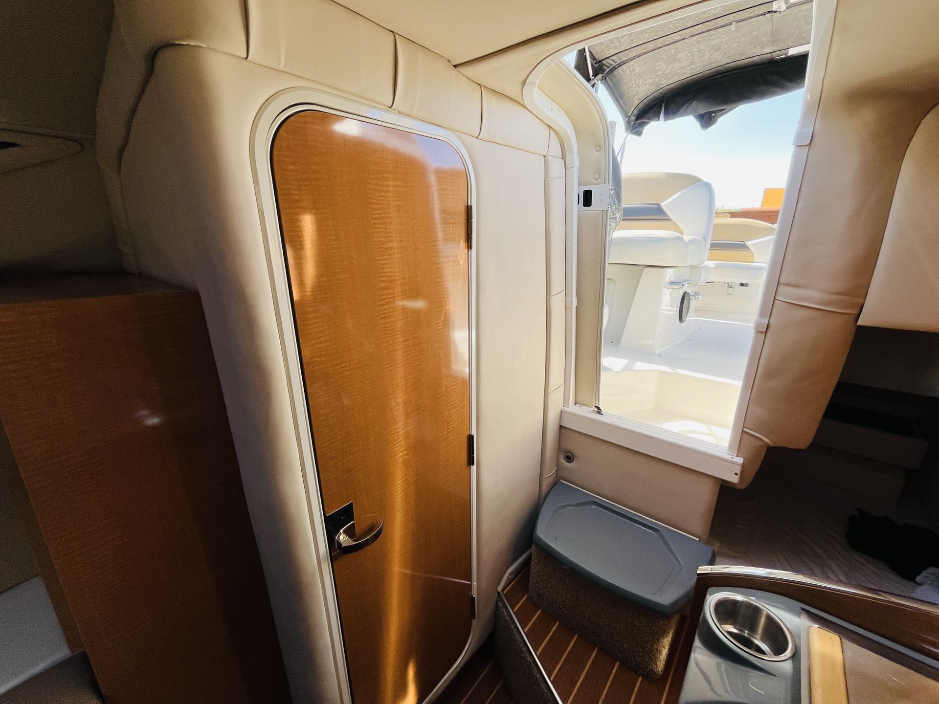 Larson Cabrio 777 #38