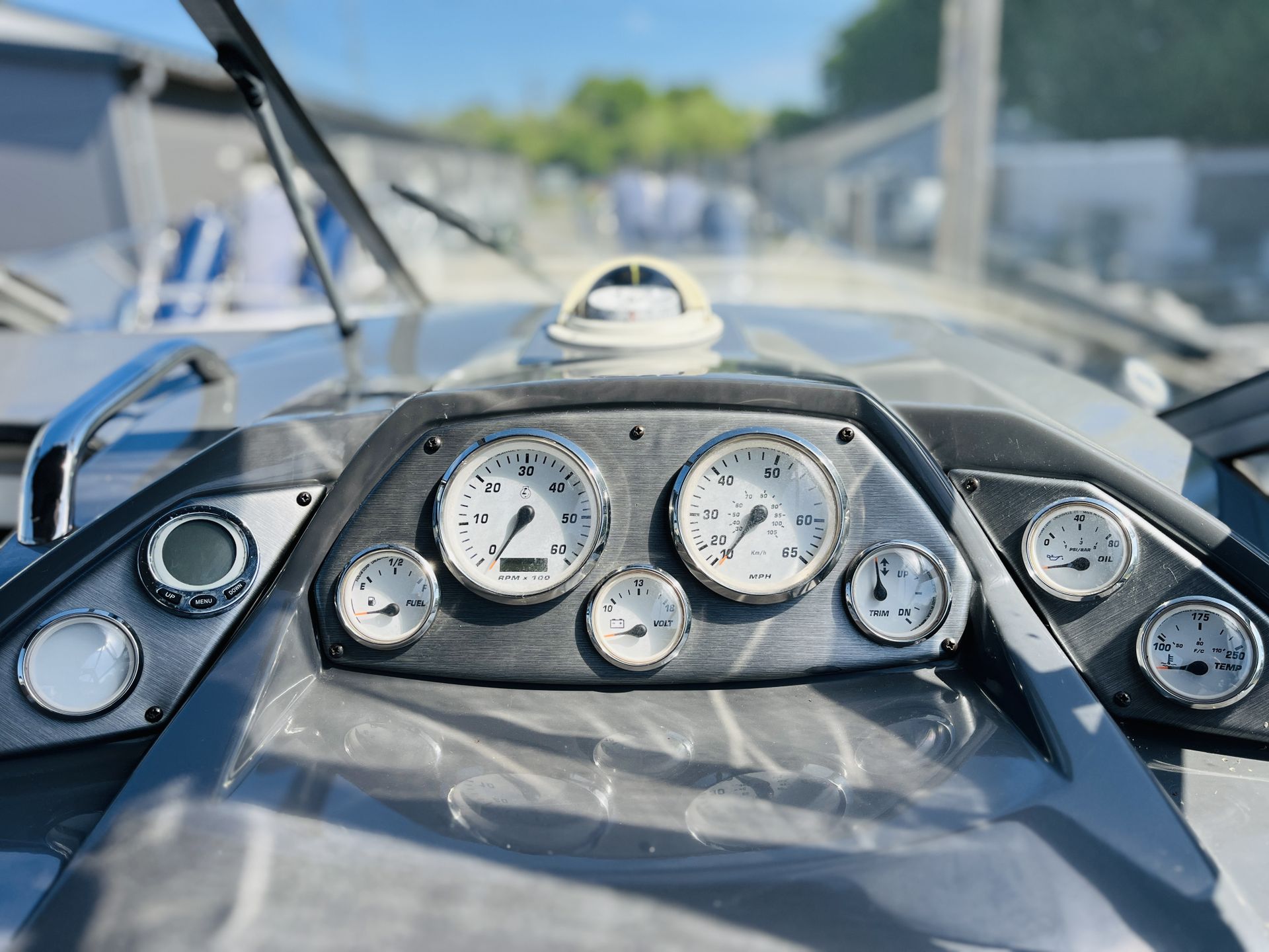 Larson Cabrio 777 #27