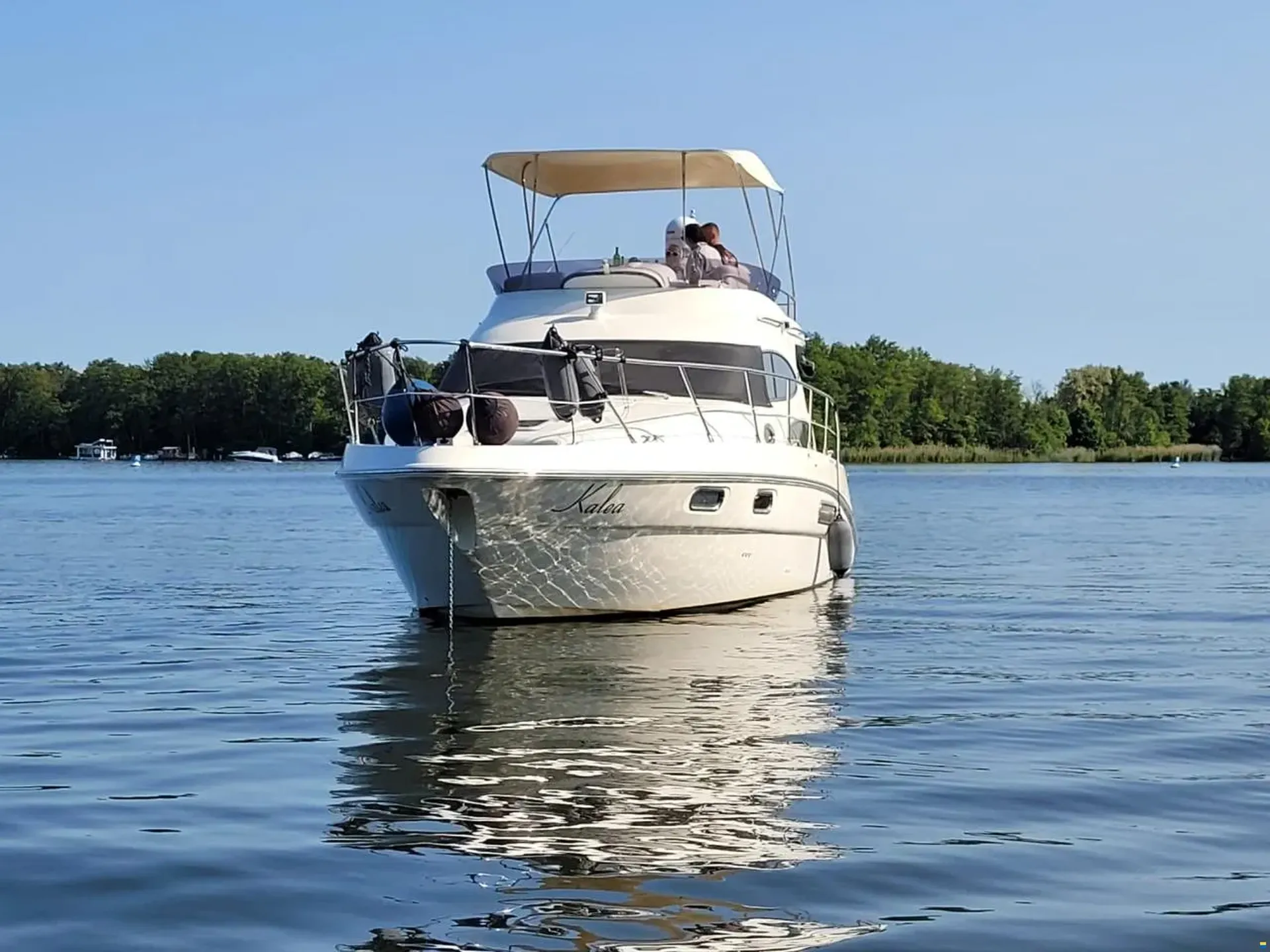 Sealine F37 Flybridge #1