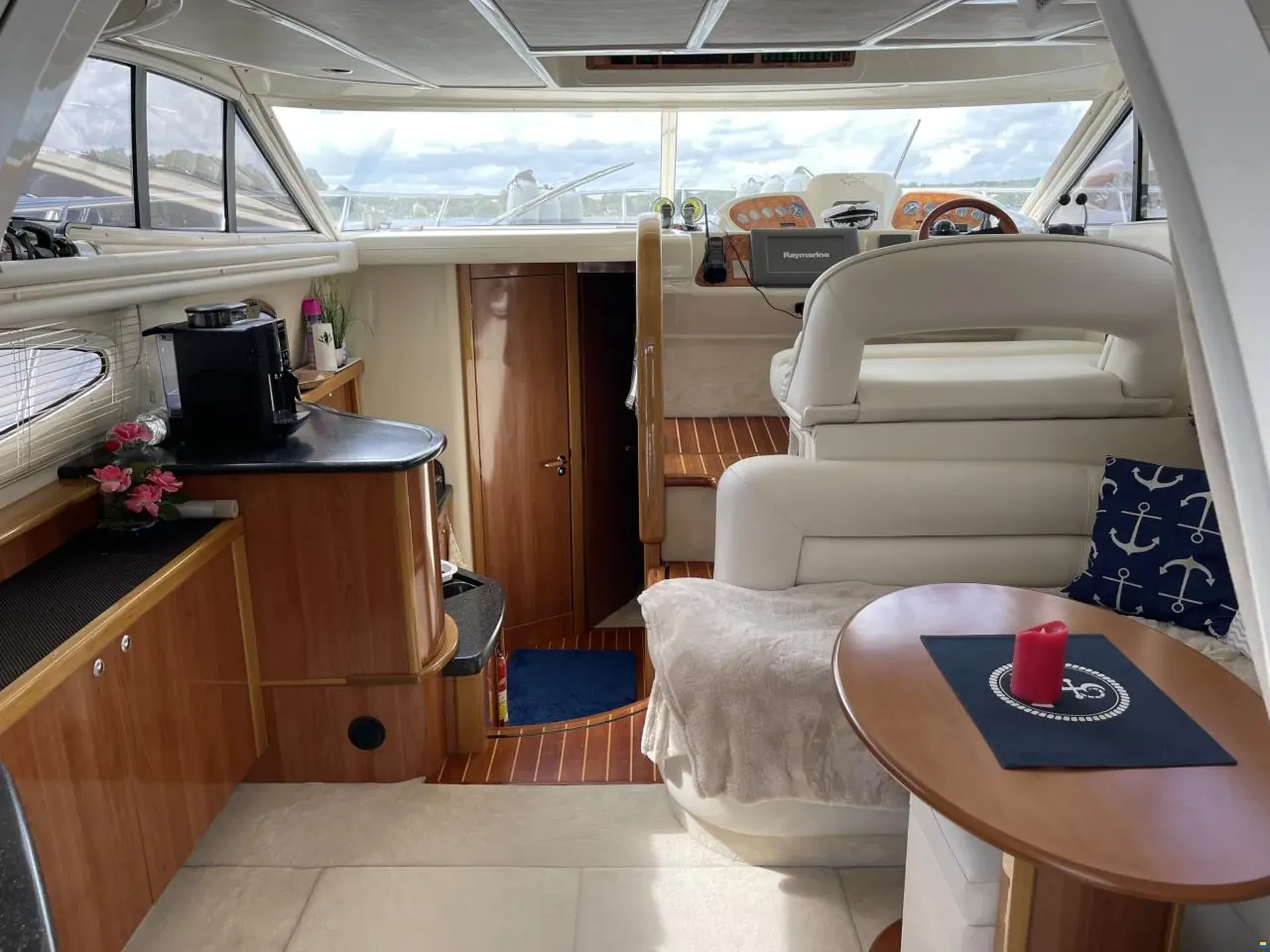 Sealine F37 Flybridge #22