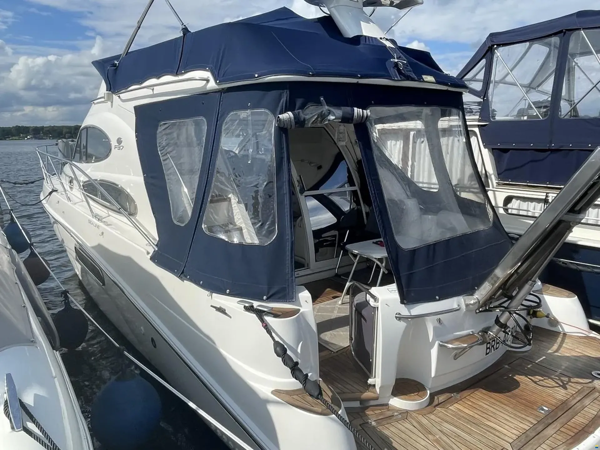 Sealine F37 Flybridge #5