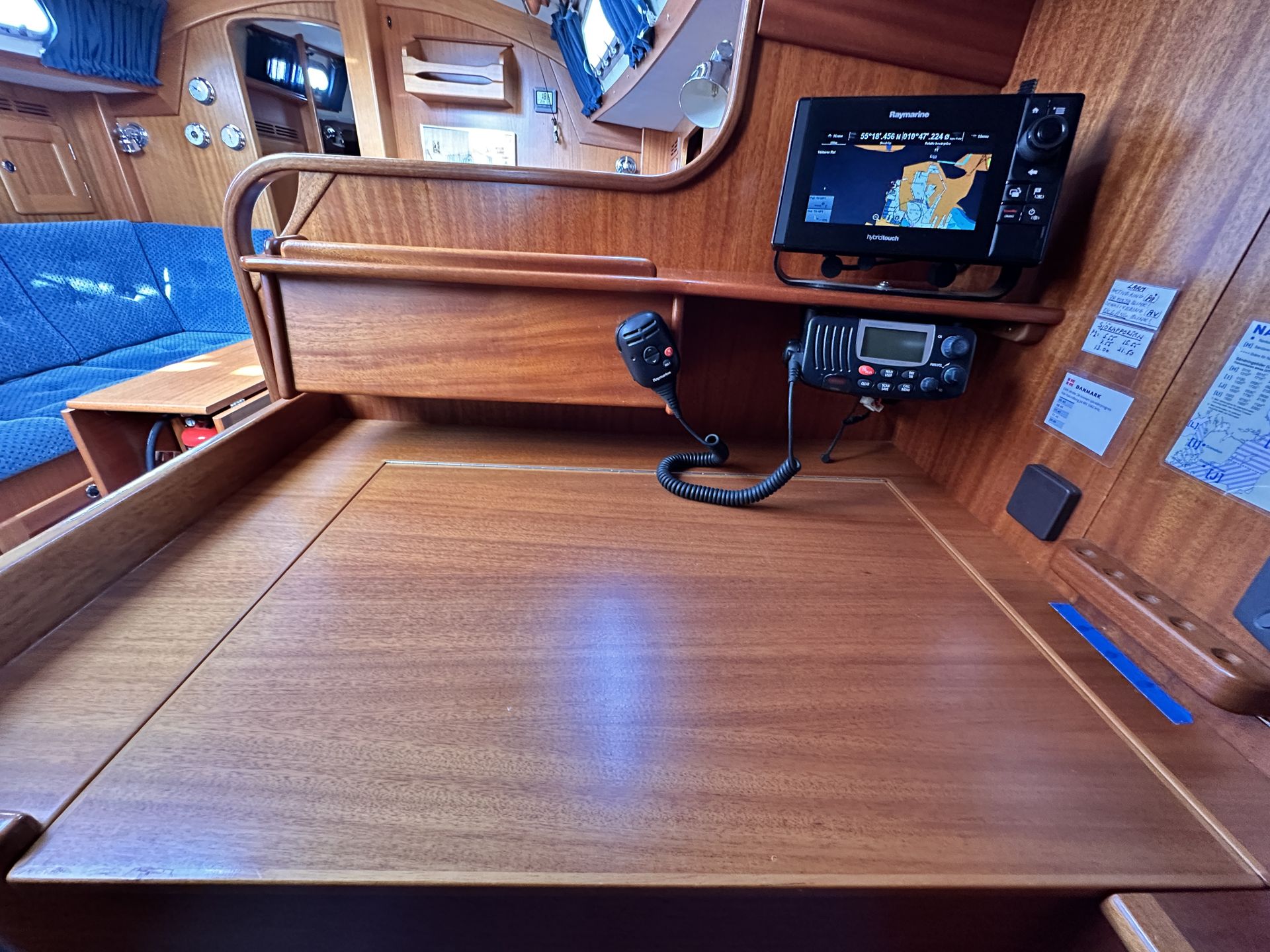 Hallberg Rassy 37 #42