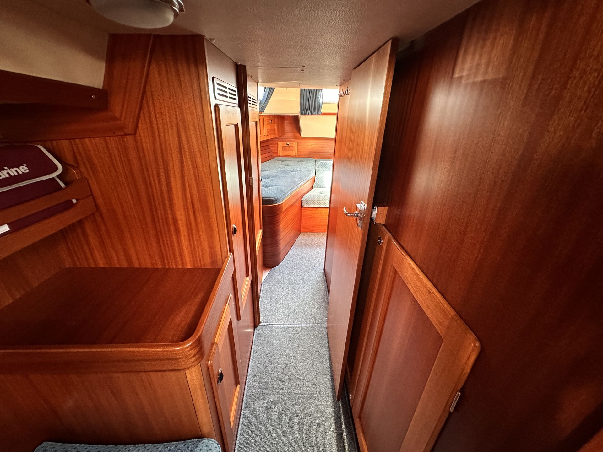Hallberg Rassy 37 #38
