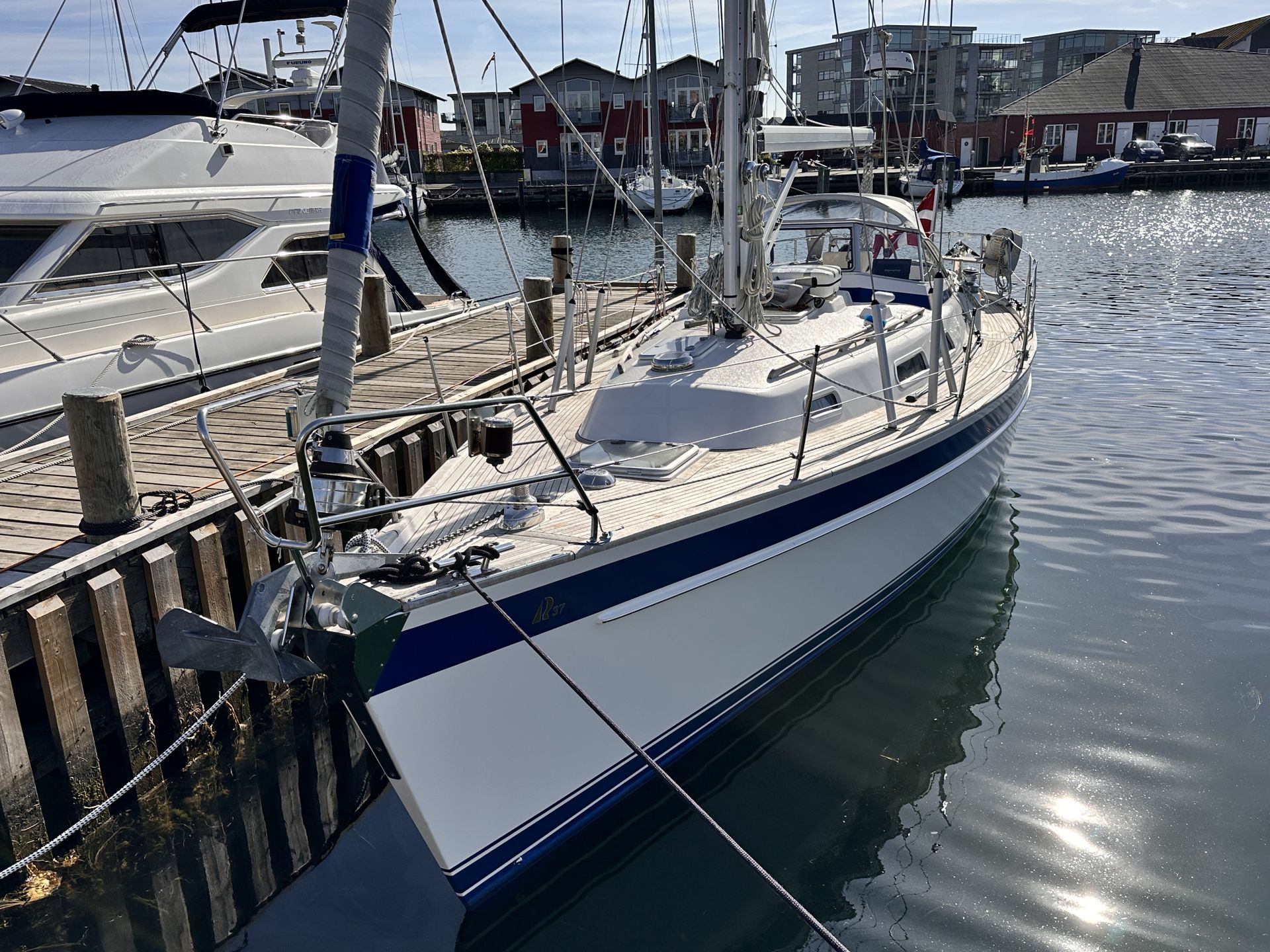 Hallberg Rassy 37 #9