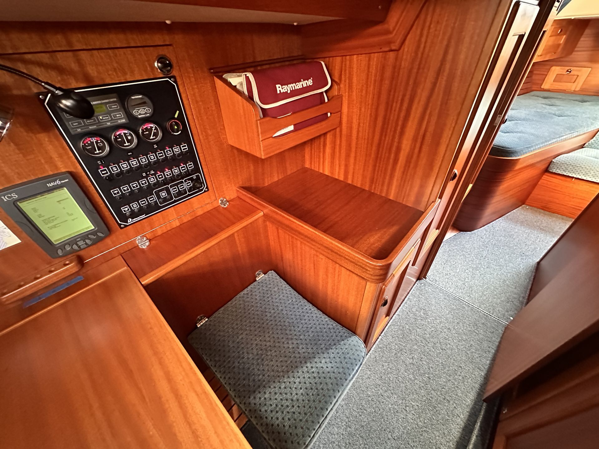Hallberg Rassy 37 #39