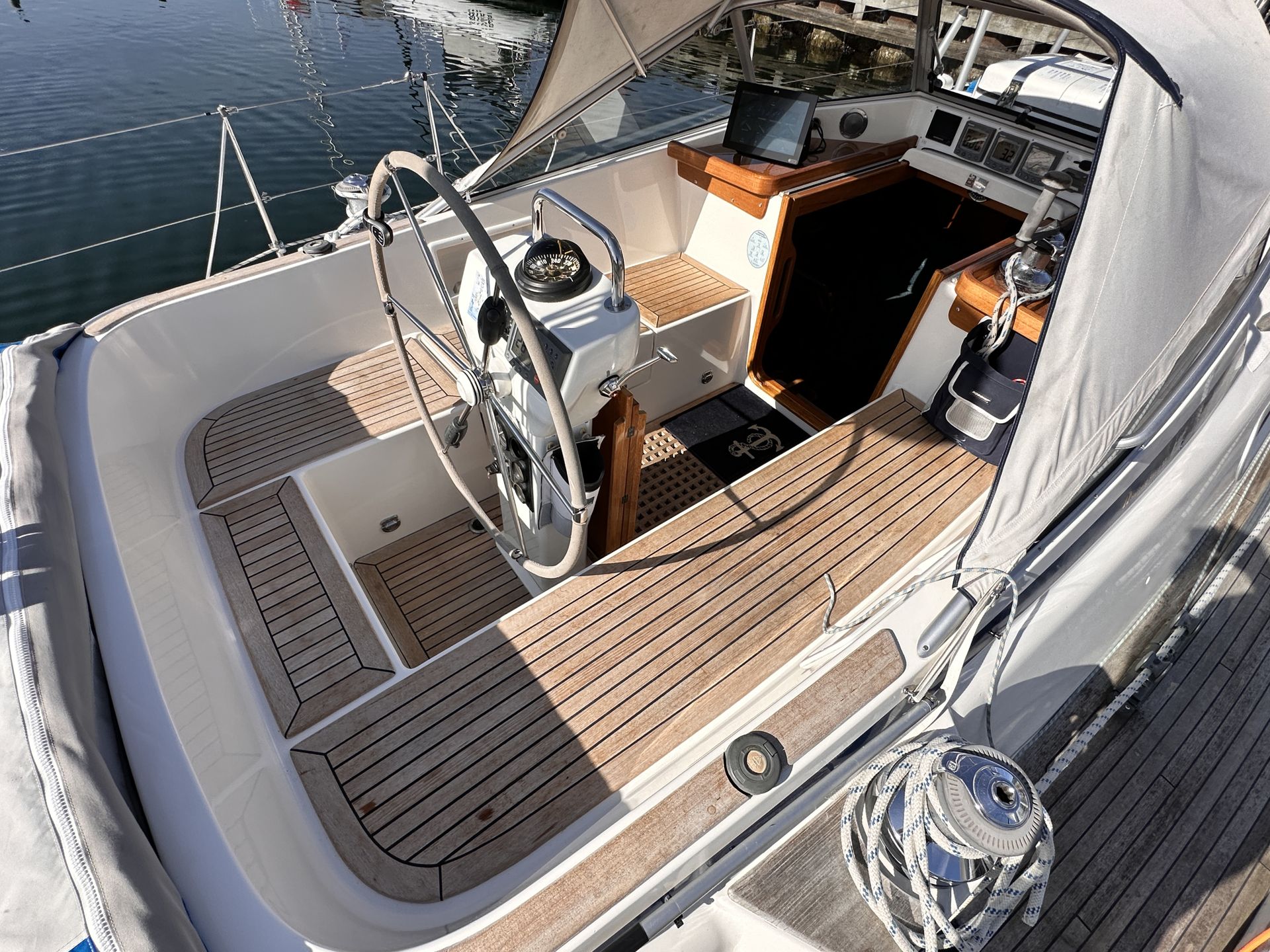 Hallberg Rassy 37 #21