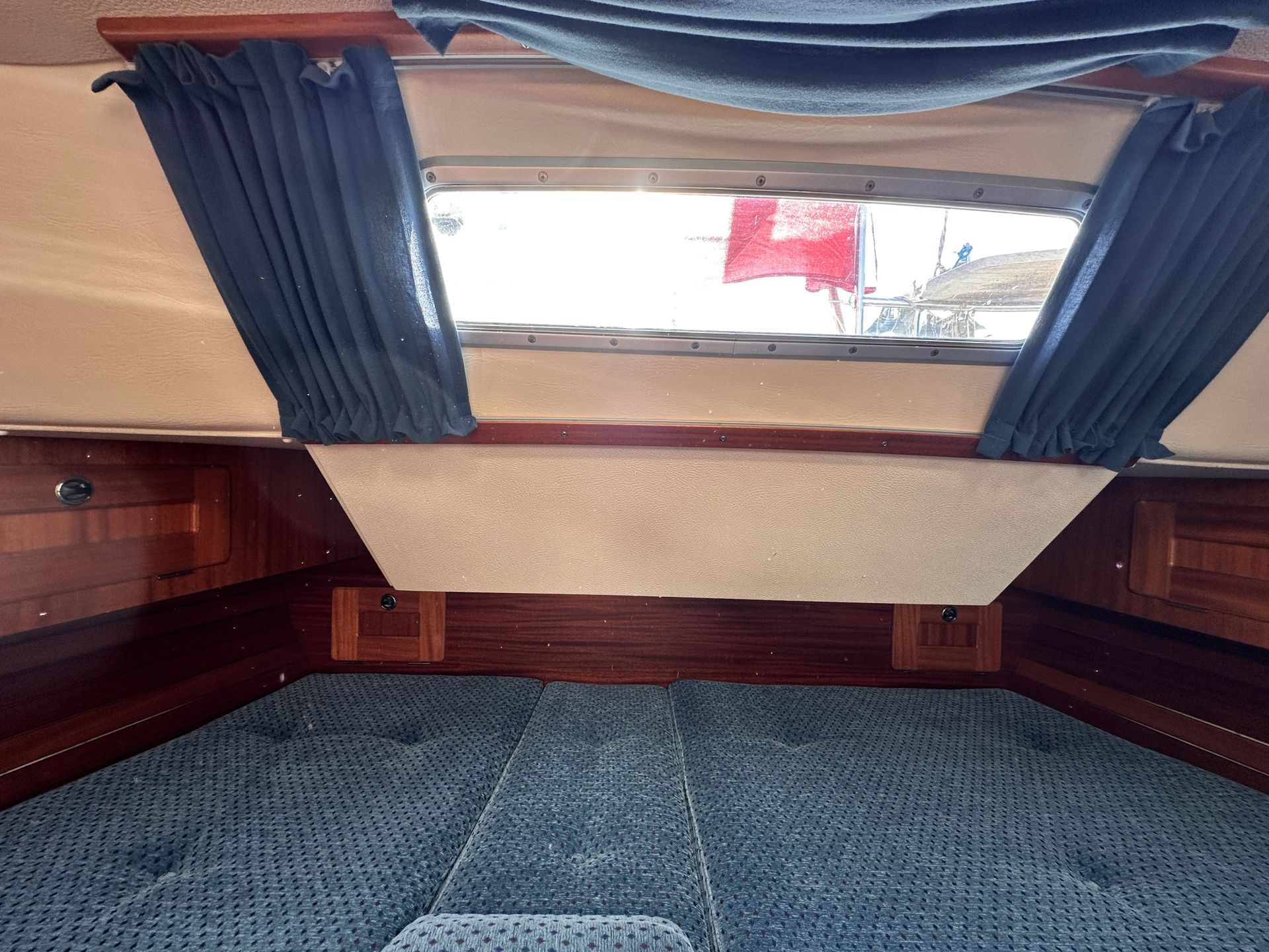Hallberg Rassy 37 #34