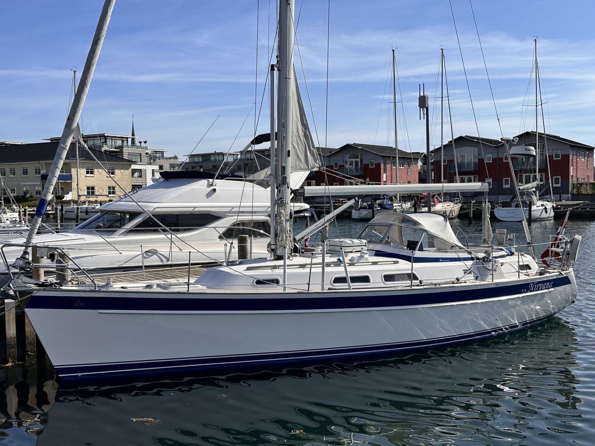Hallberg Rassy 37 #3