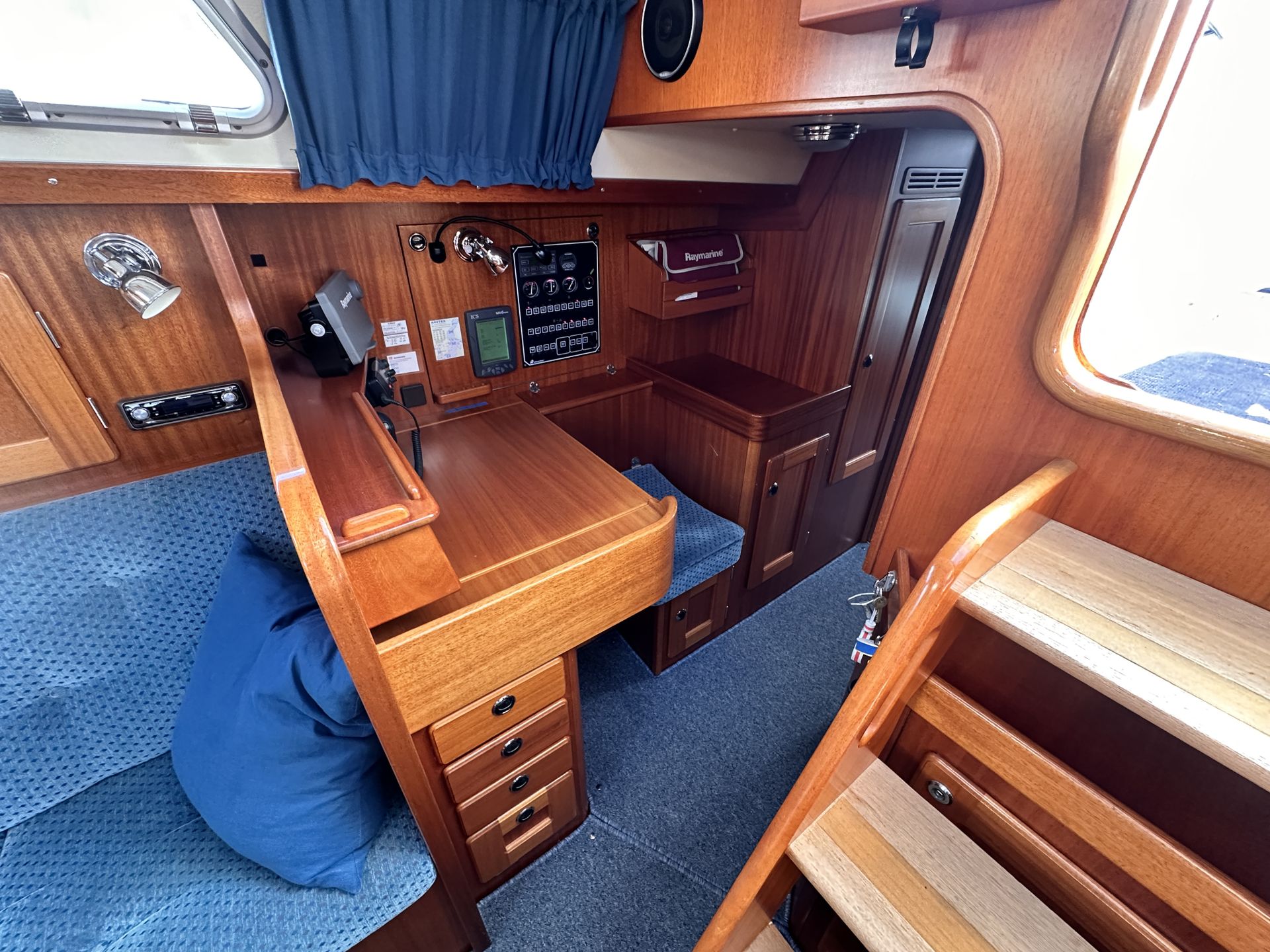 Hallberg Rassy 37 #43