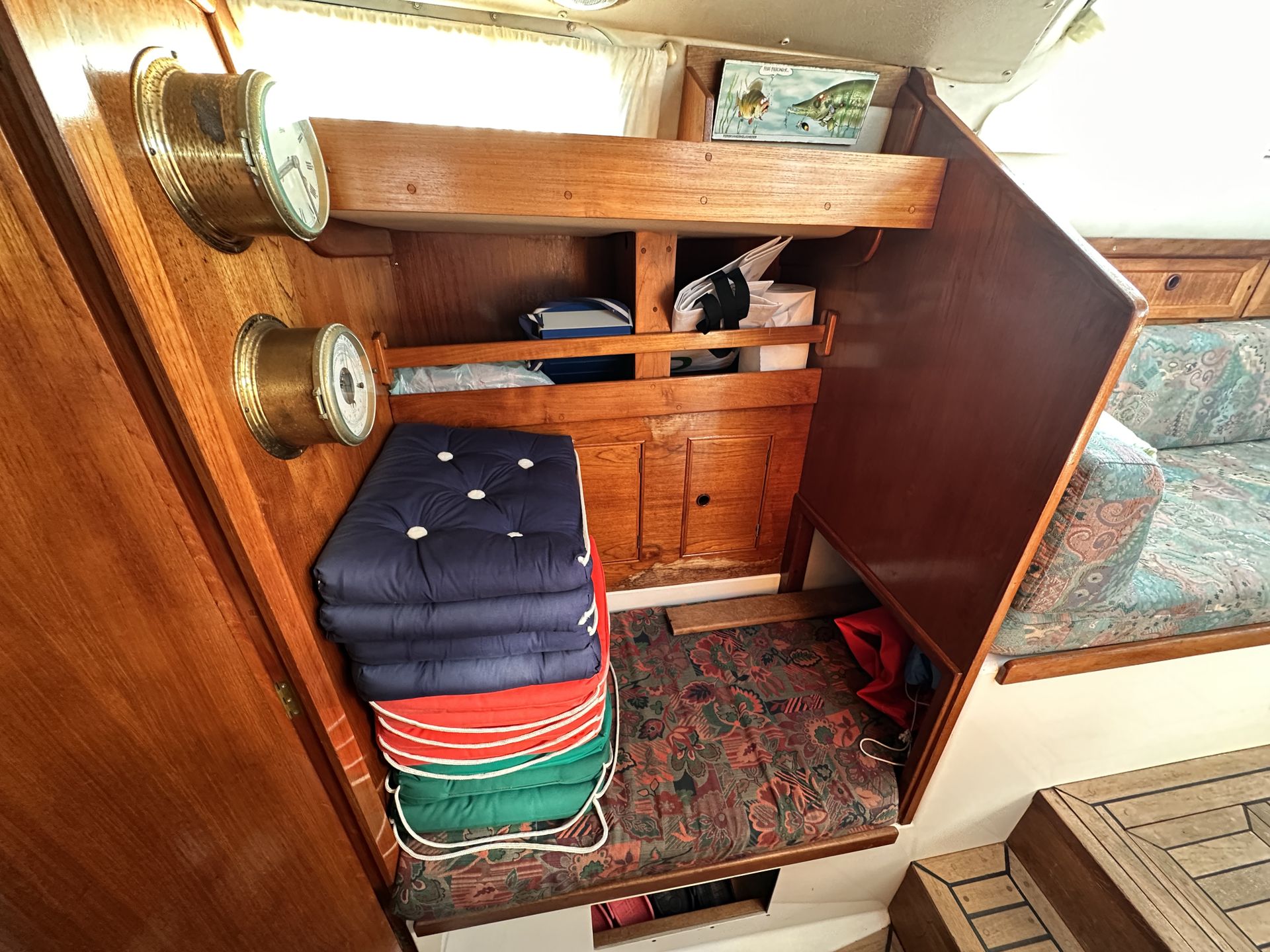 Voyager 35 #32