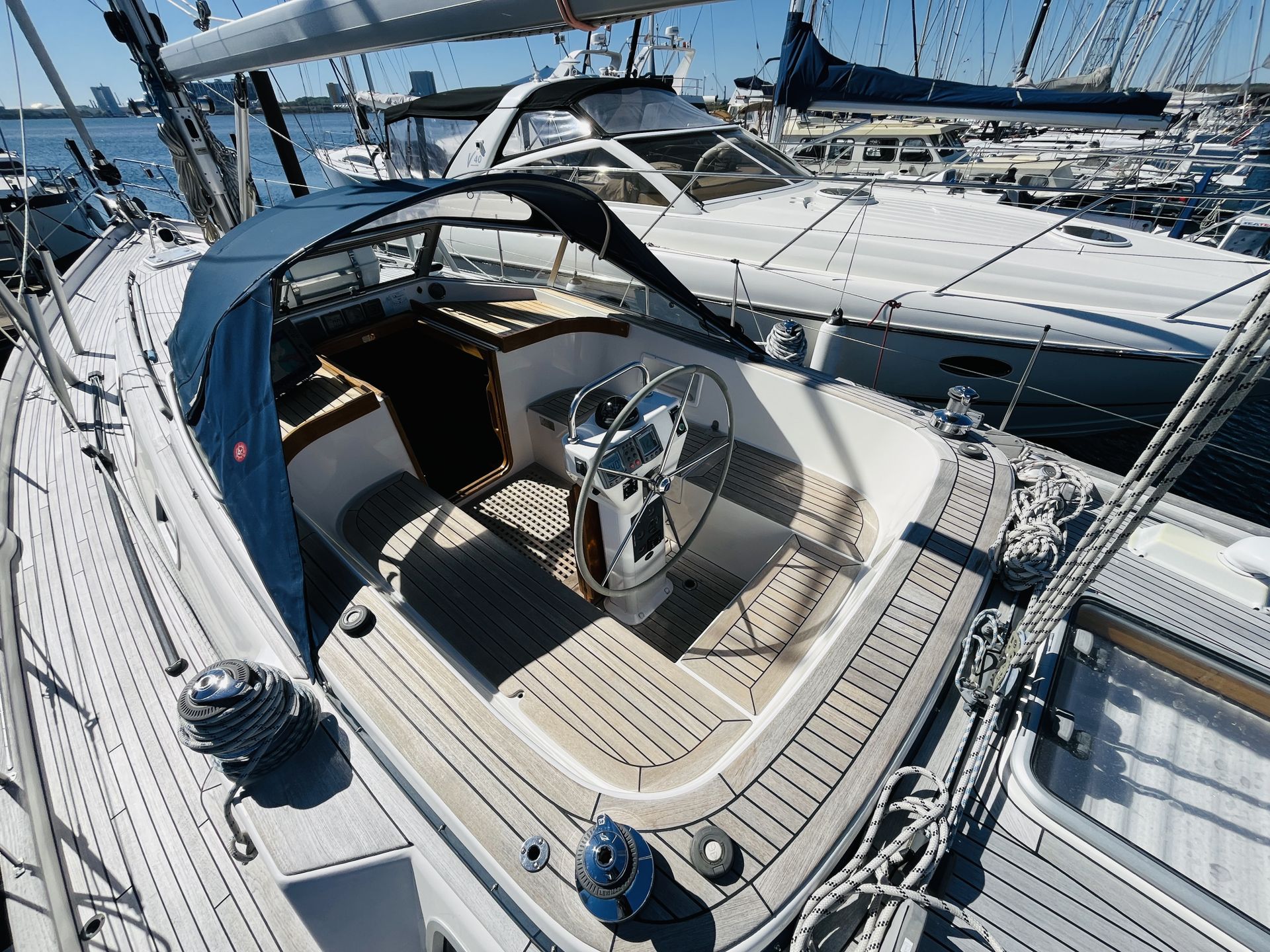 Hallberg-Rassy 43 #28