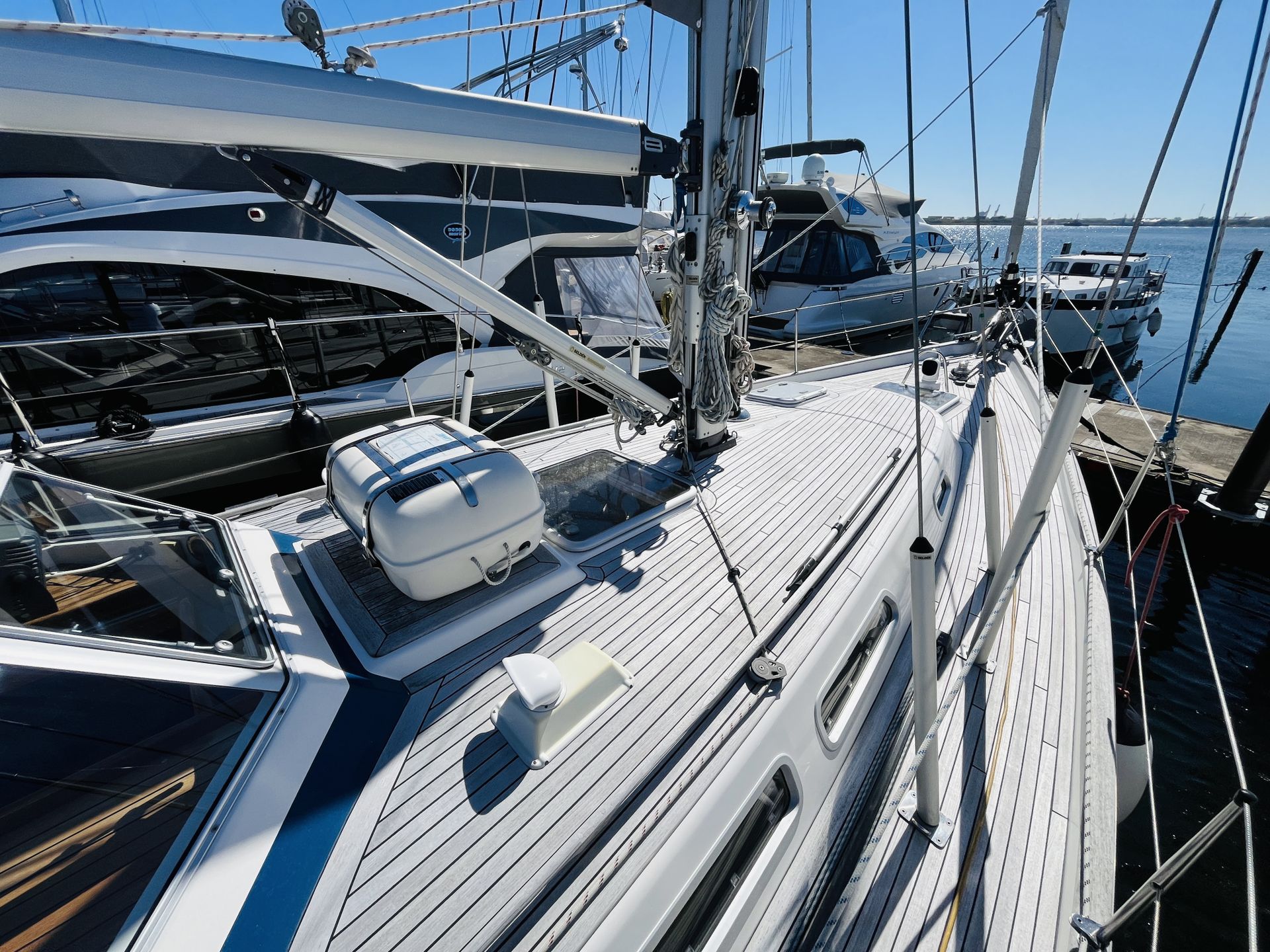Hallberg-Rassy 43 #18