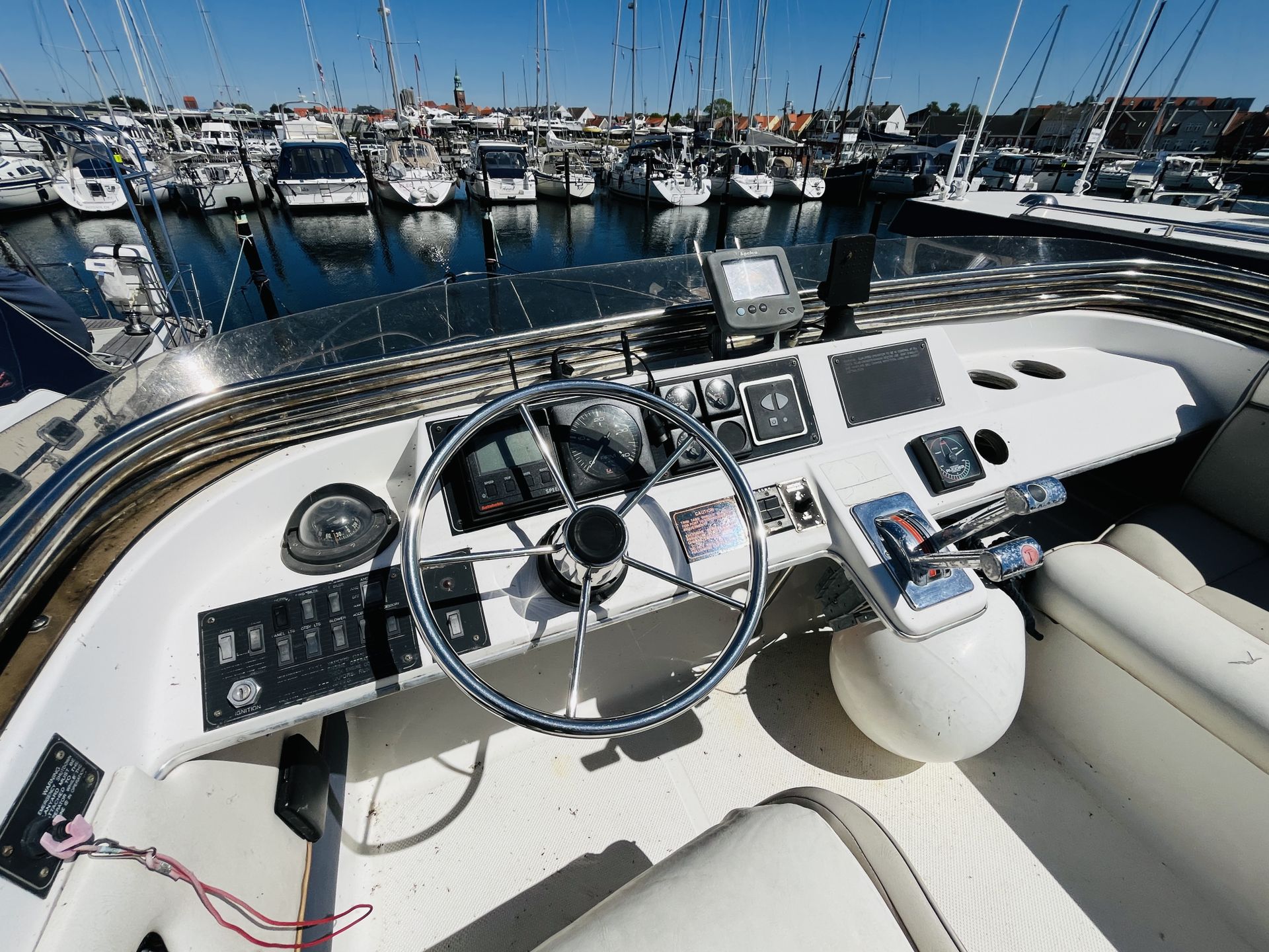 Bayliner 2858 Fly #13