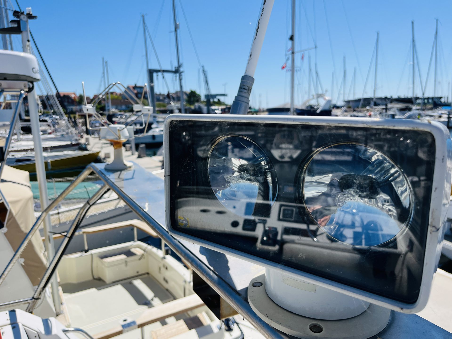 Bayliner 2858 Fly #18