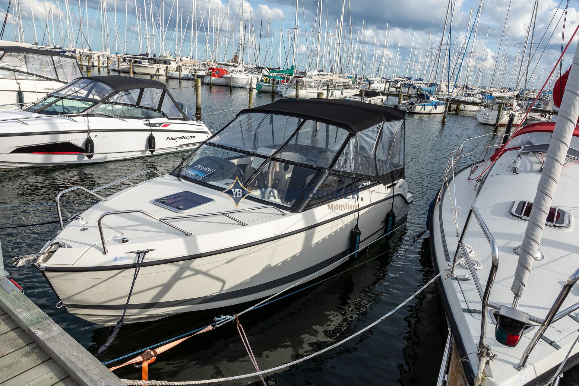 Rigtig fin Quicksilver 675 Activ Cruiser #39
