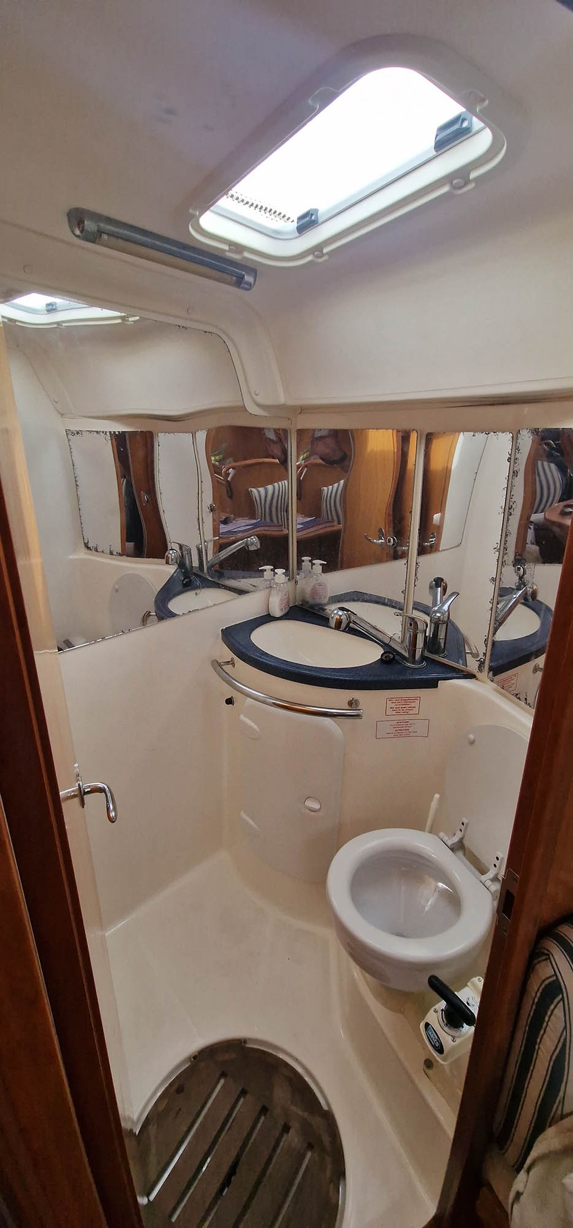 Bavaria cruiser 37 #16