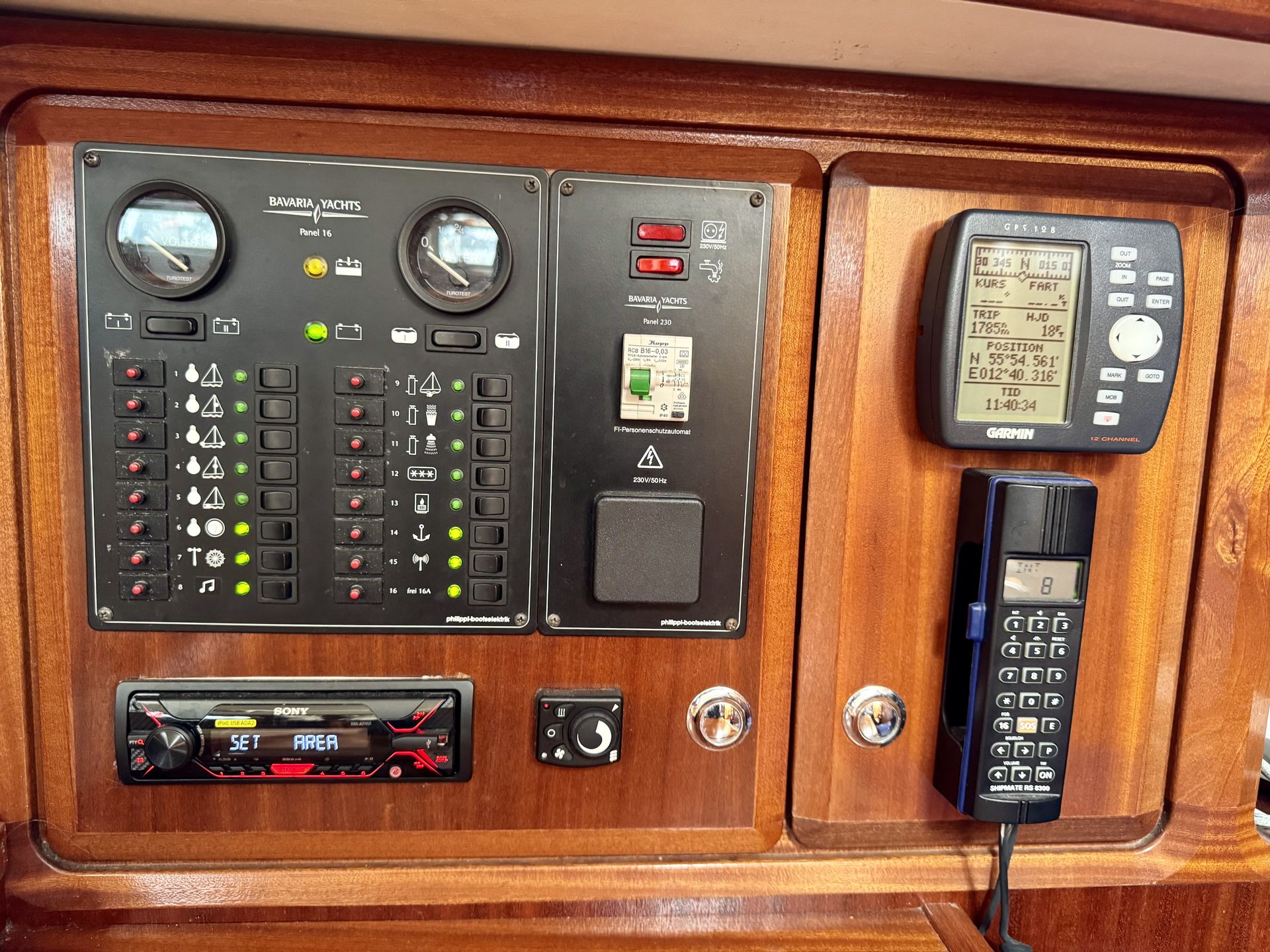 Power, GPS og VHF