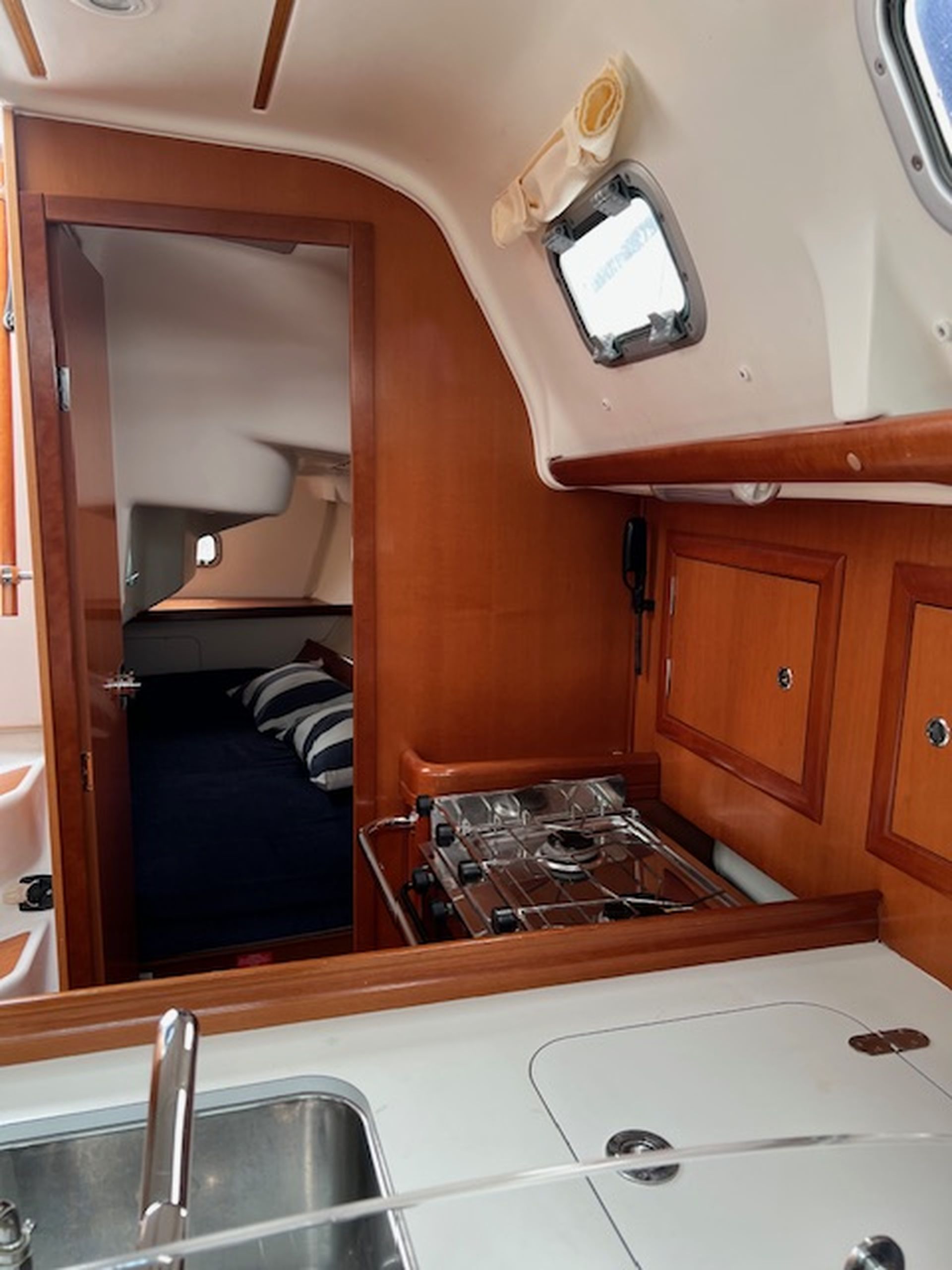 Beneteau Oceanis 323 Clipper #20