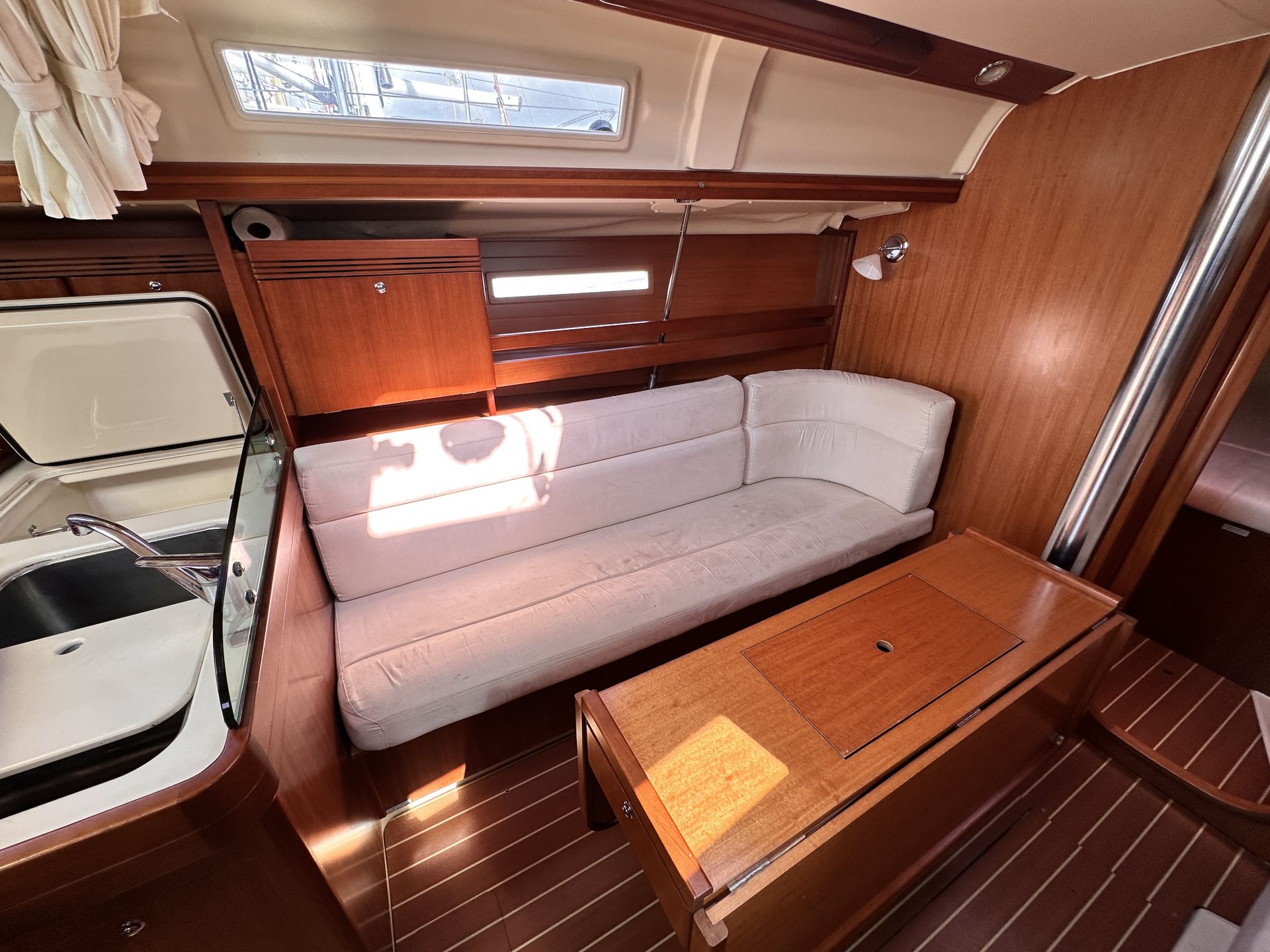 Dufour 34 Performance #24