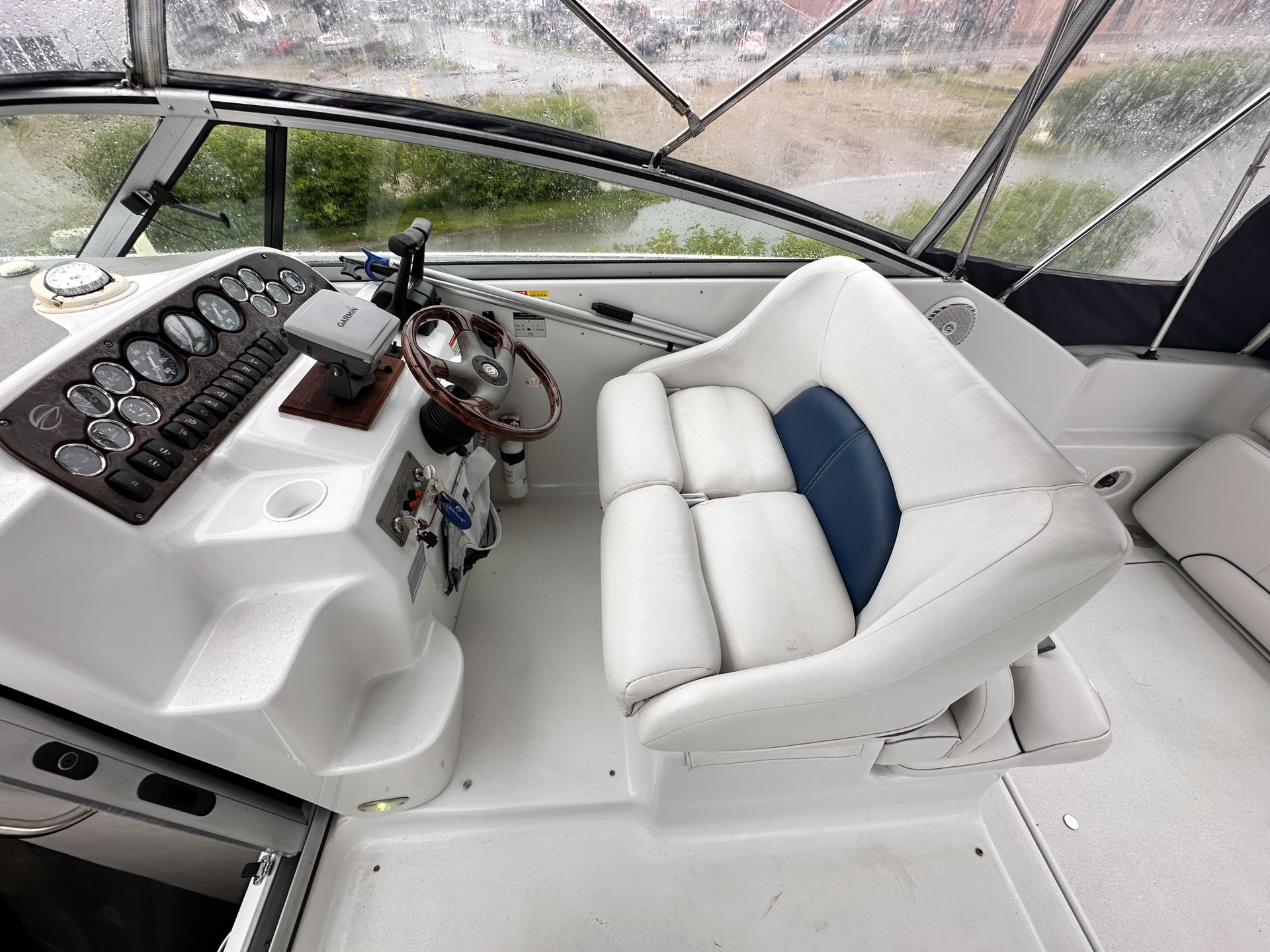 Crownline 290 CR #15