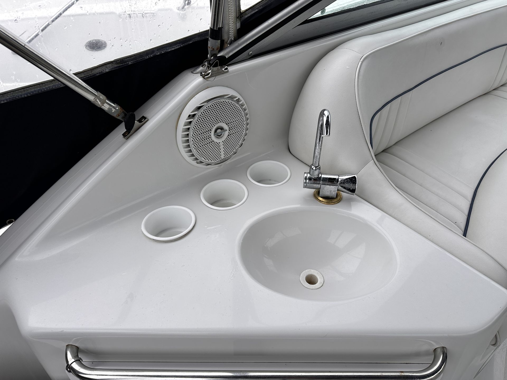 Crownline 290 CR #10