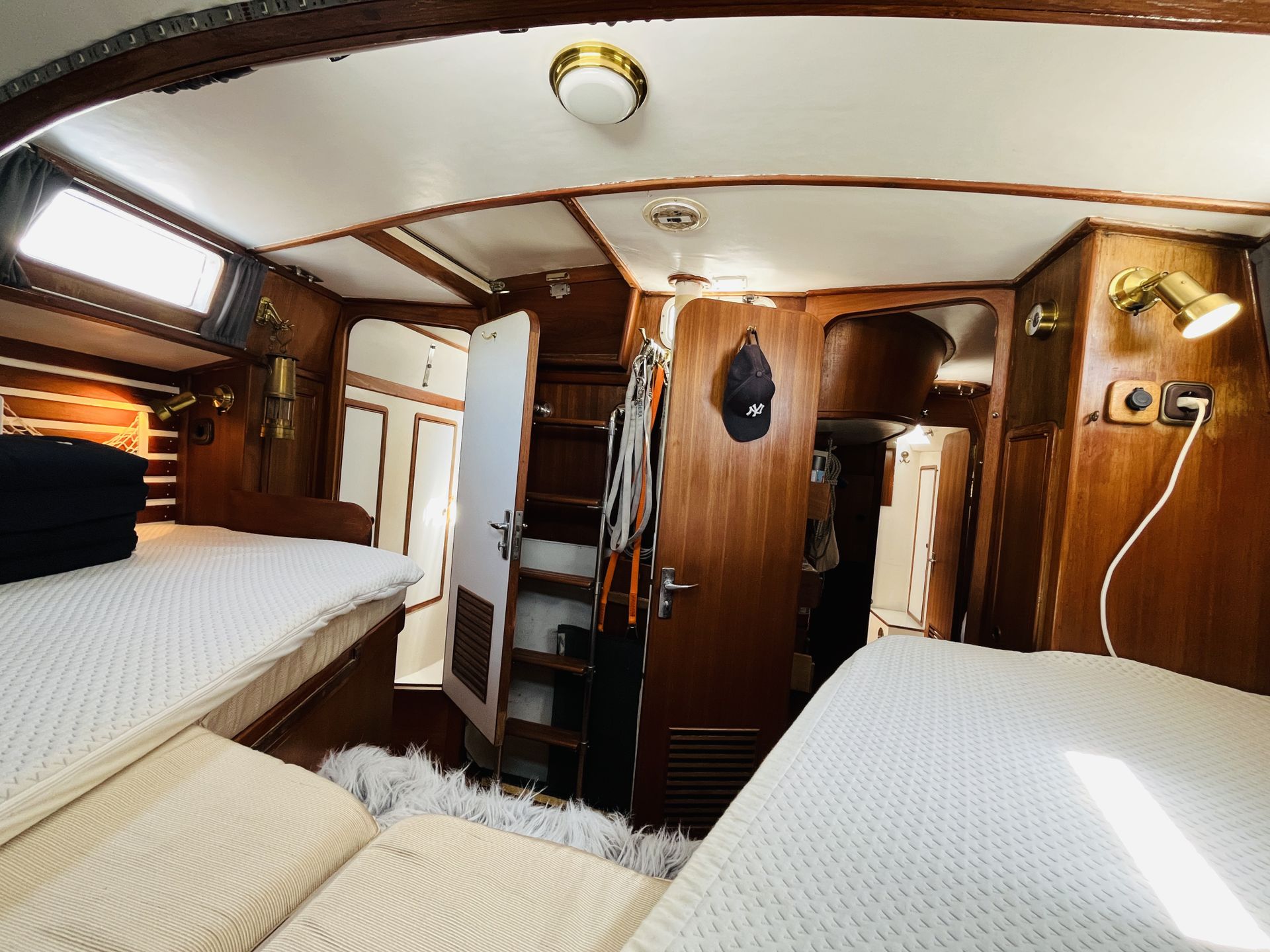 Germania 40 Ketch #52
