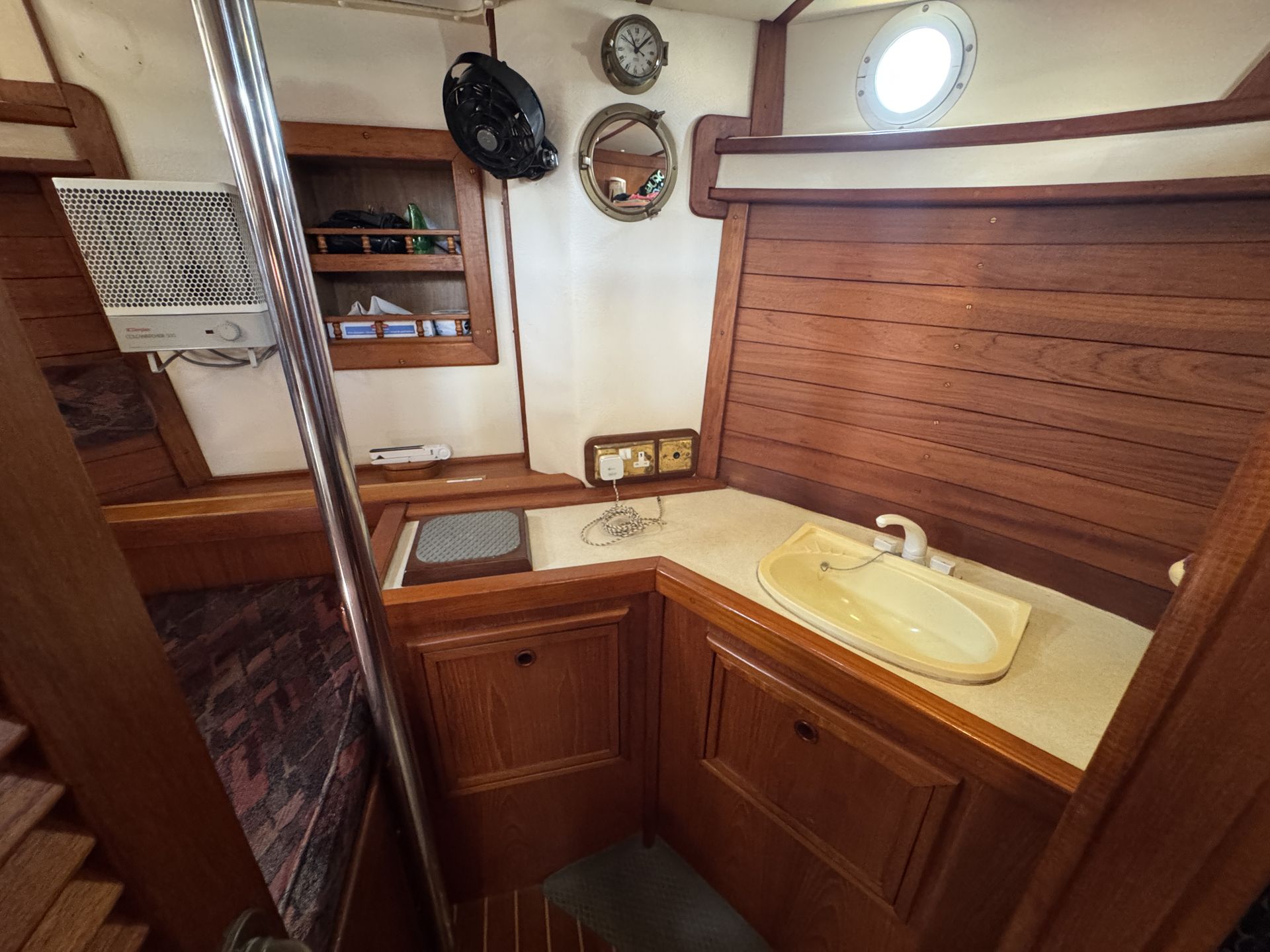 Colvic Watson 32, 1994, Excellent Condition | Lagos Marina Berth | Ideal Liveaboard EU VAT Paid status #62