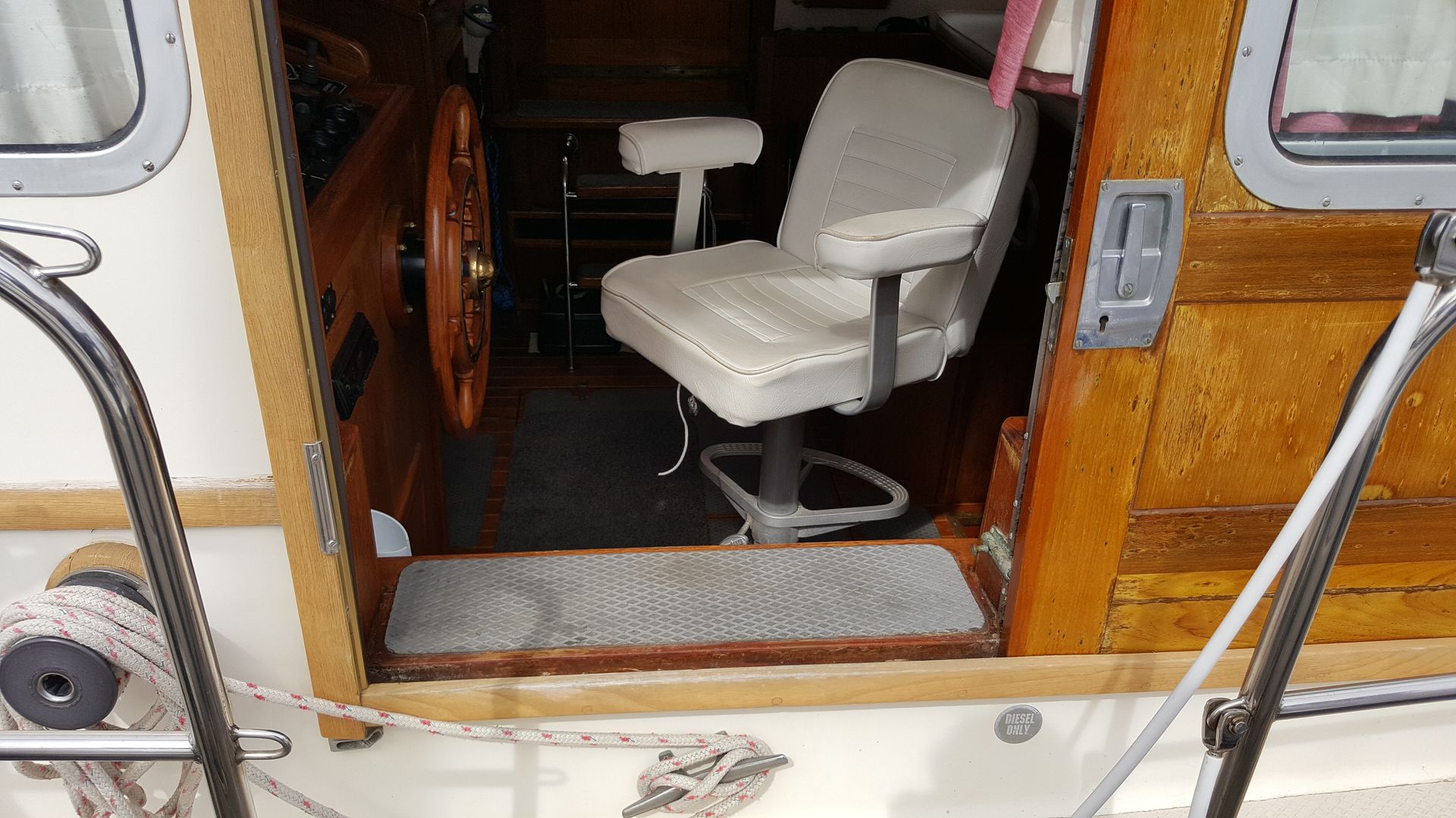 Colvic Watson 32, 1994, Excellent Condition | Lagos Marina Berth | Ideal Liveaboard EU VAT Paid status #9