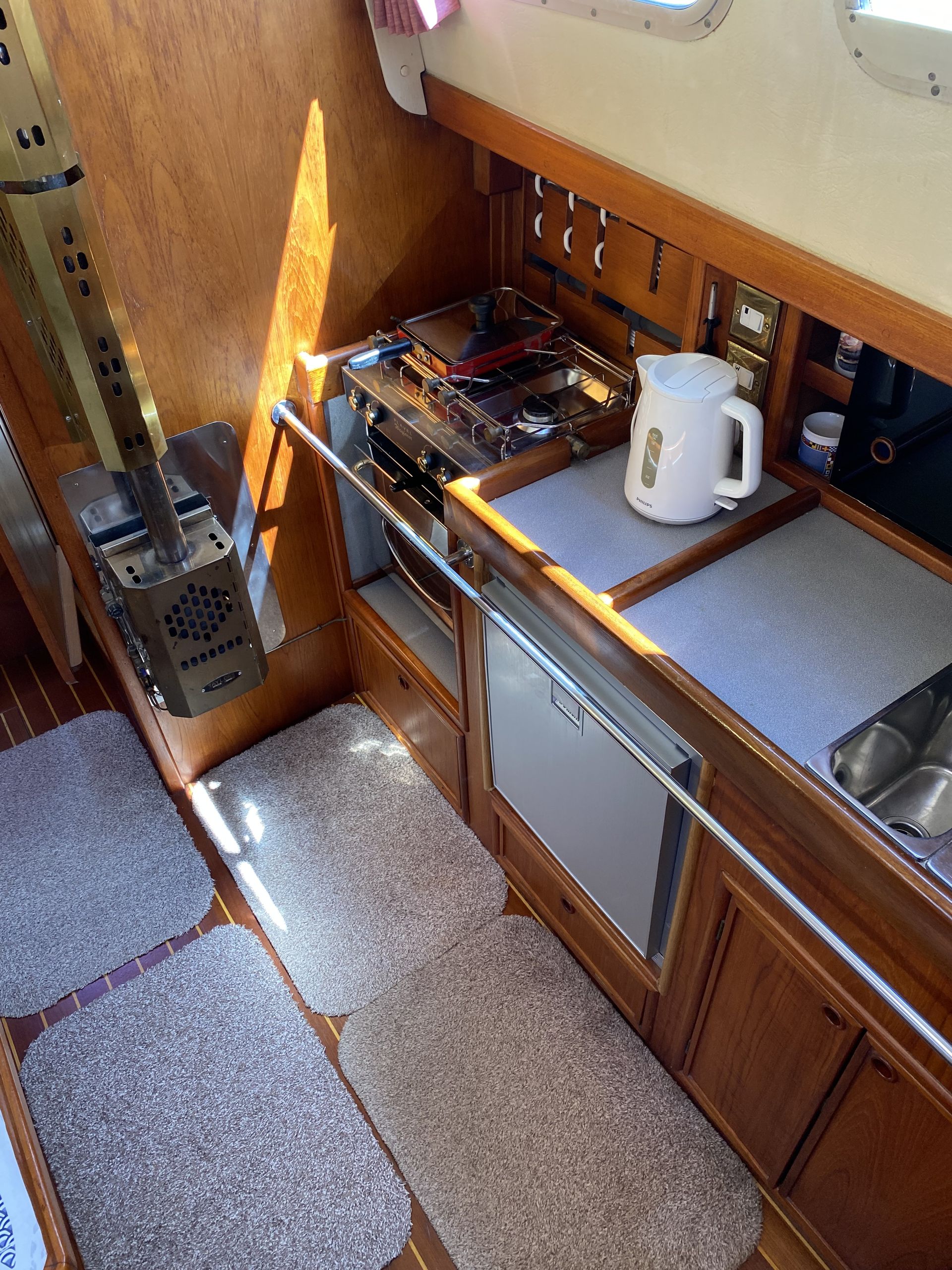 Colvic Watson 32, 1994, Excellent Condition | Lagos Marina Berth | Ideal Liveaboard EU VAT Paid status #11