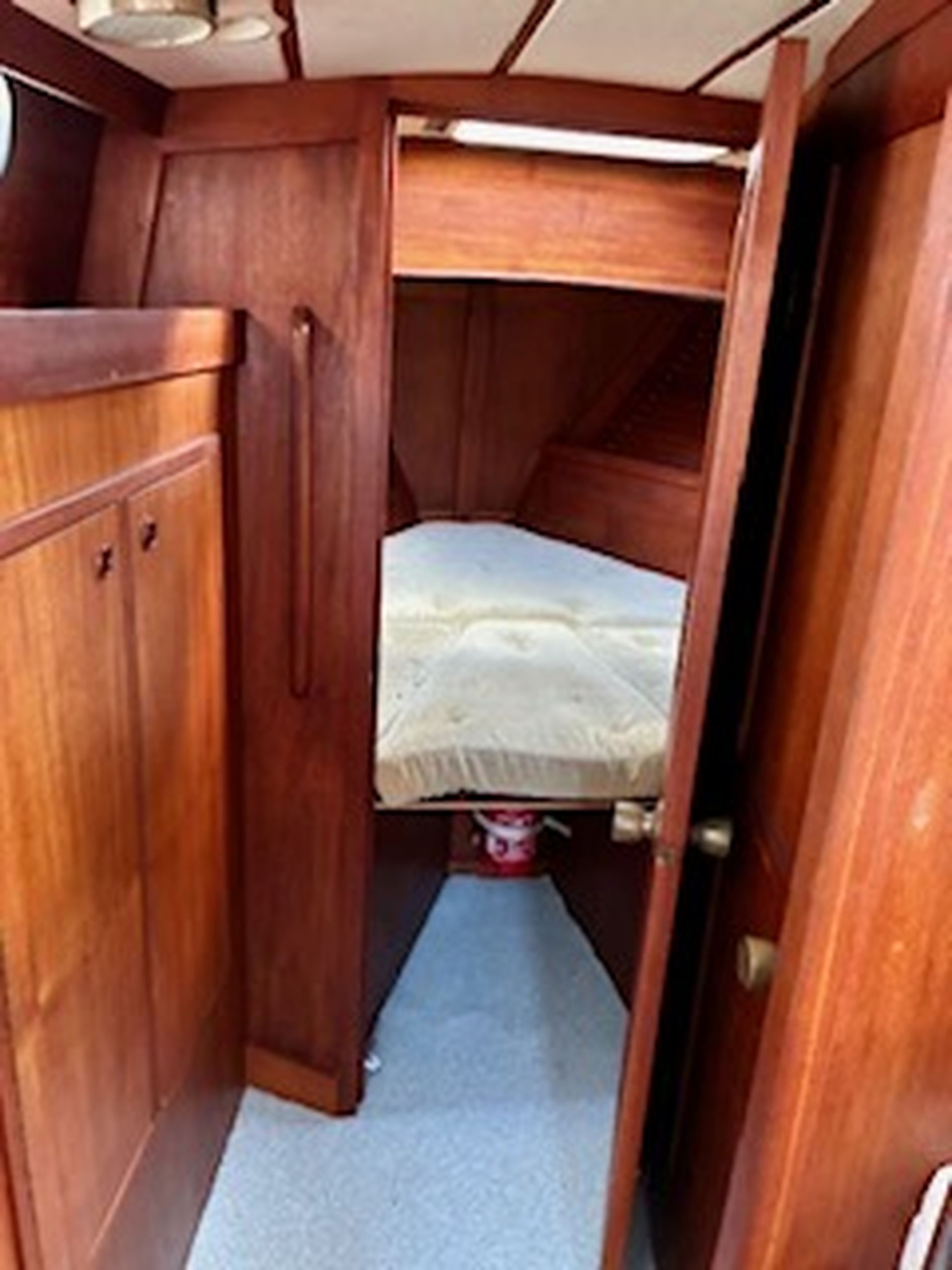 Nauticat 38 #32