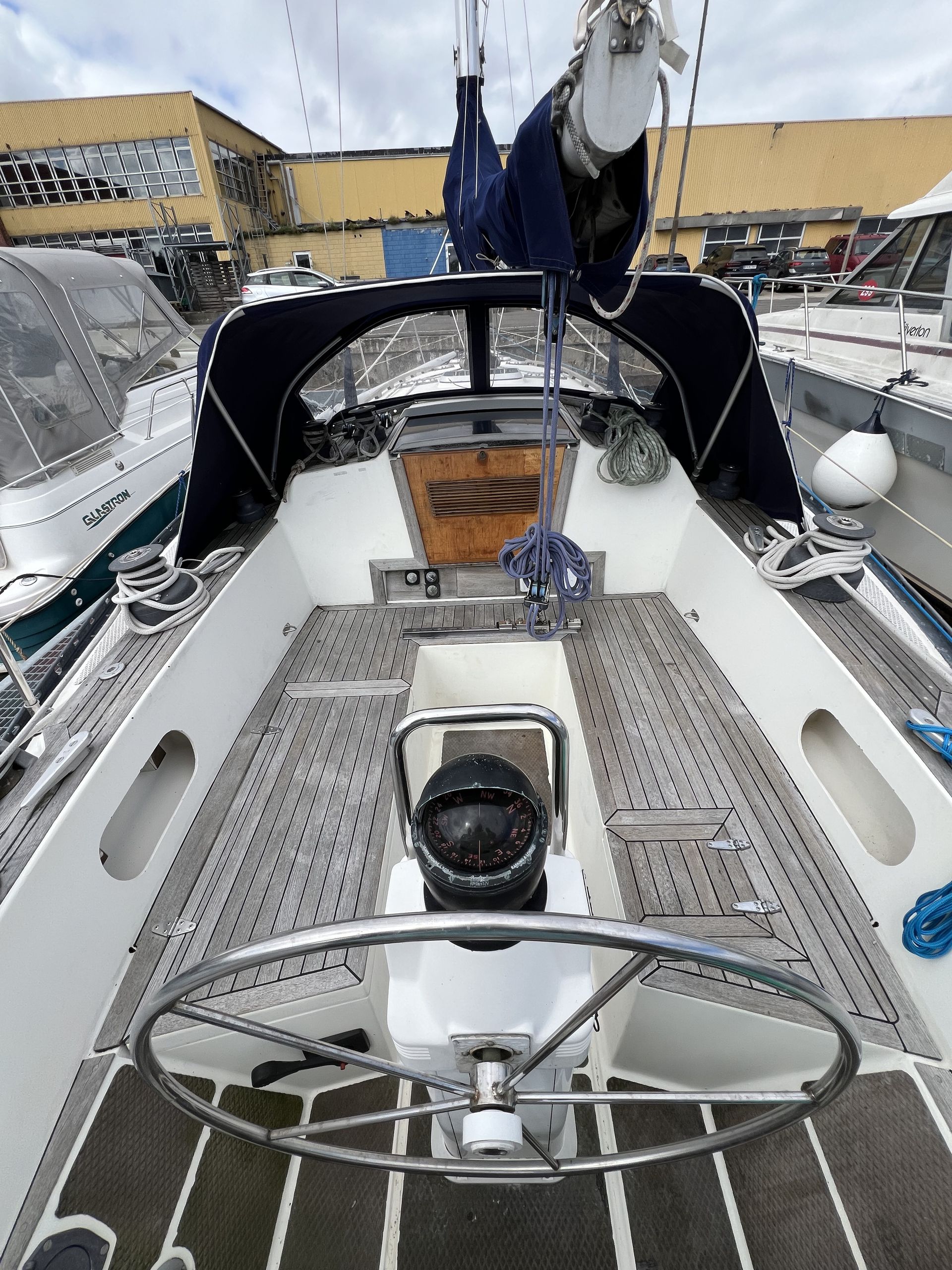 Contessa 35 #18