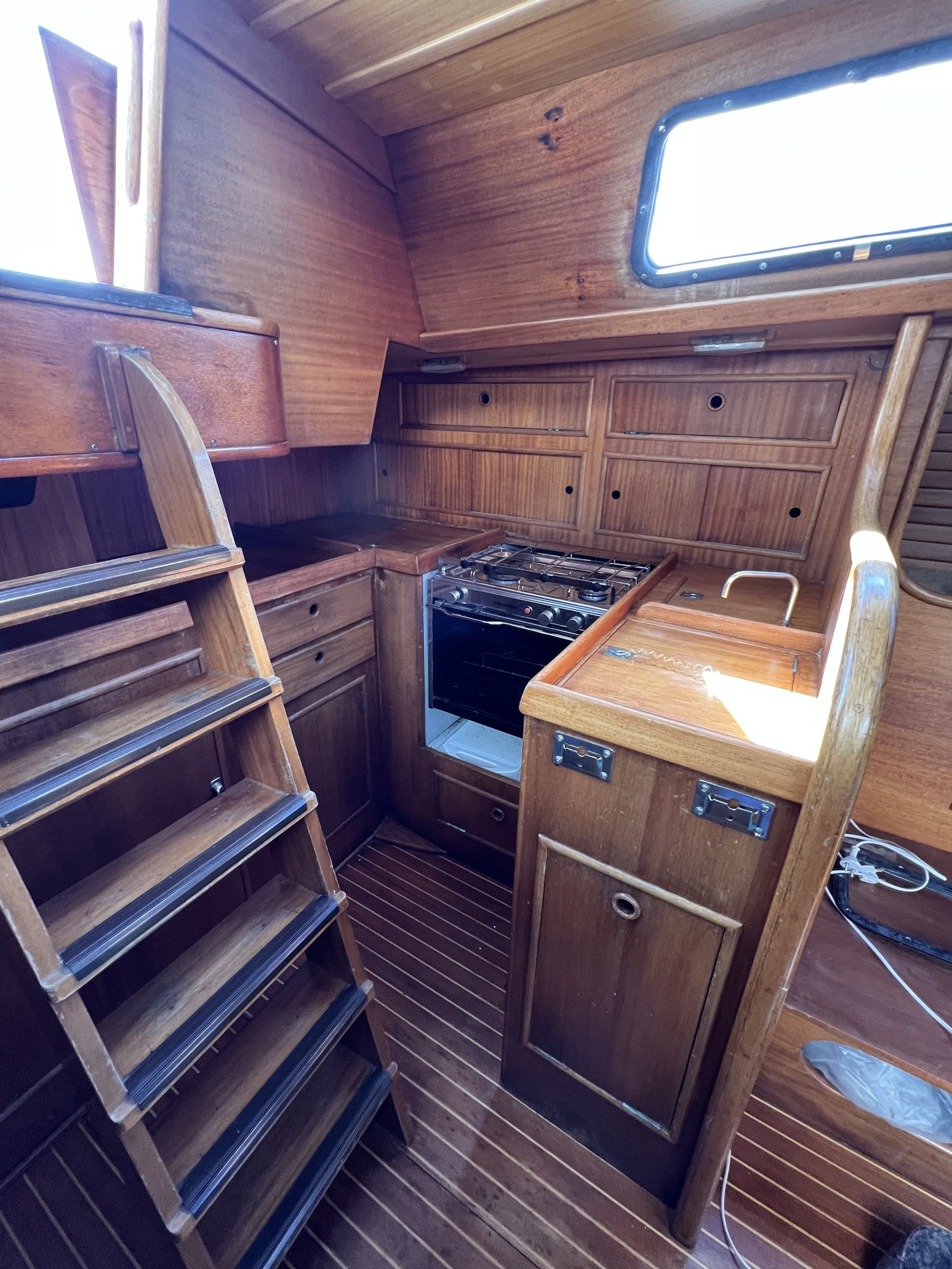 Contessa 35 #23