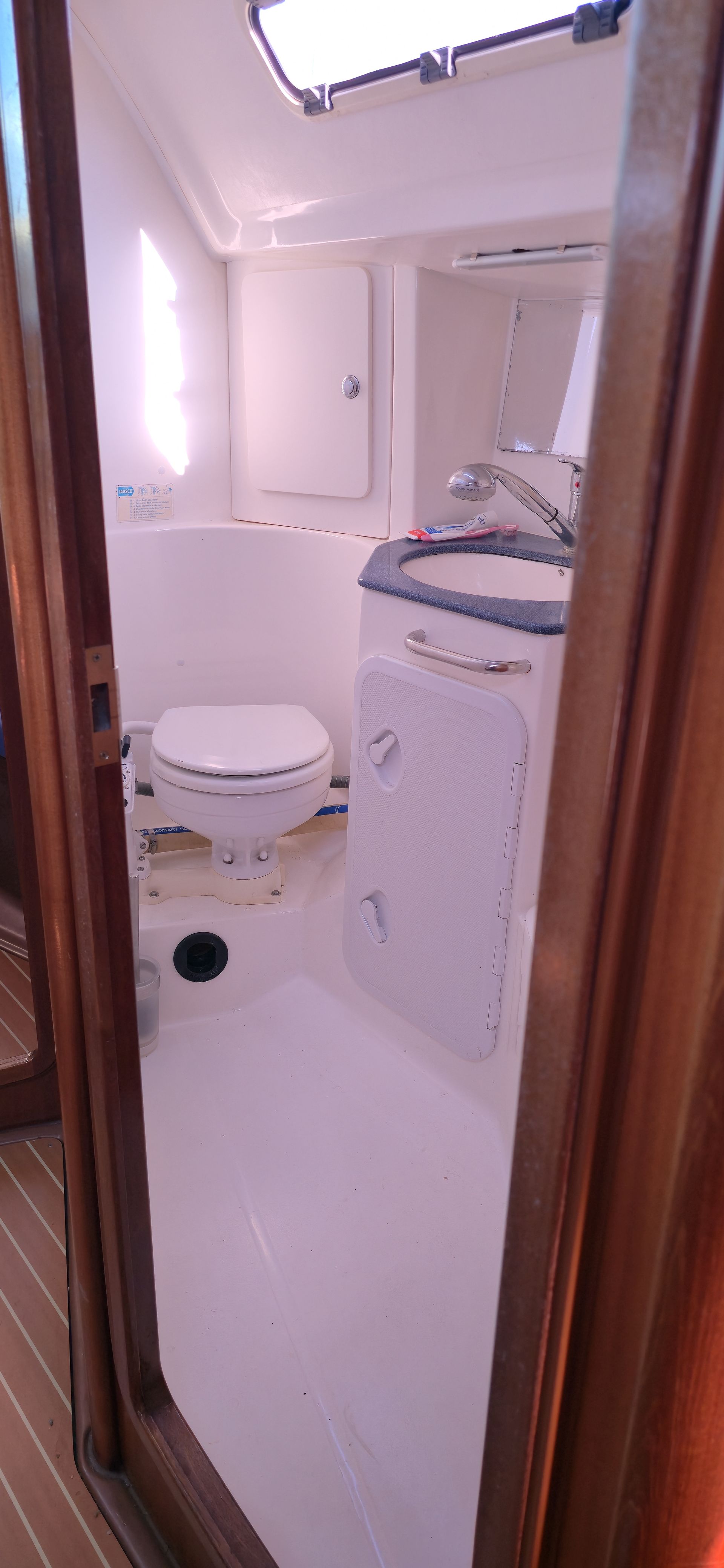 Bavaria 38 mit Liegeplatz und Winterlager, Rostock #74