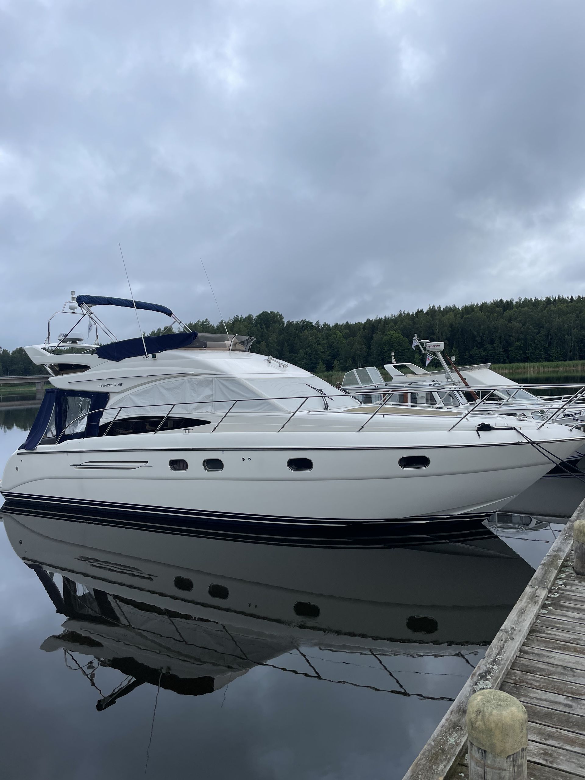 Princess 42 Flybridge #4