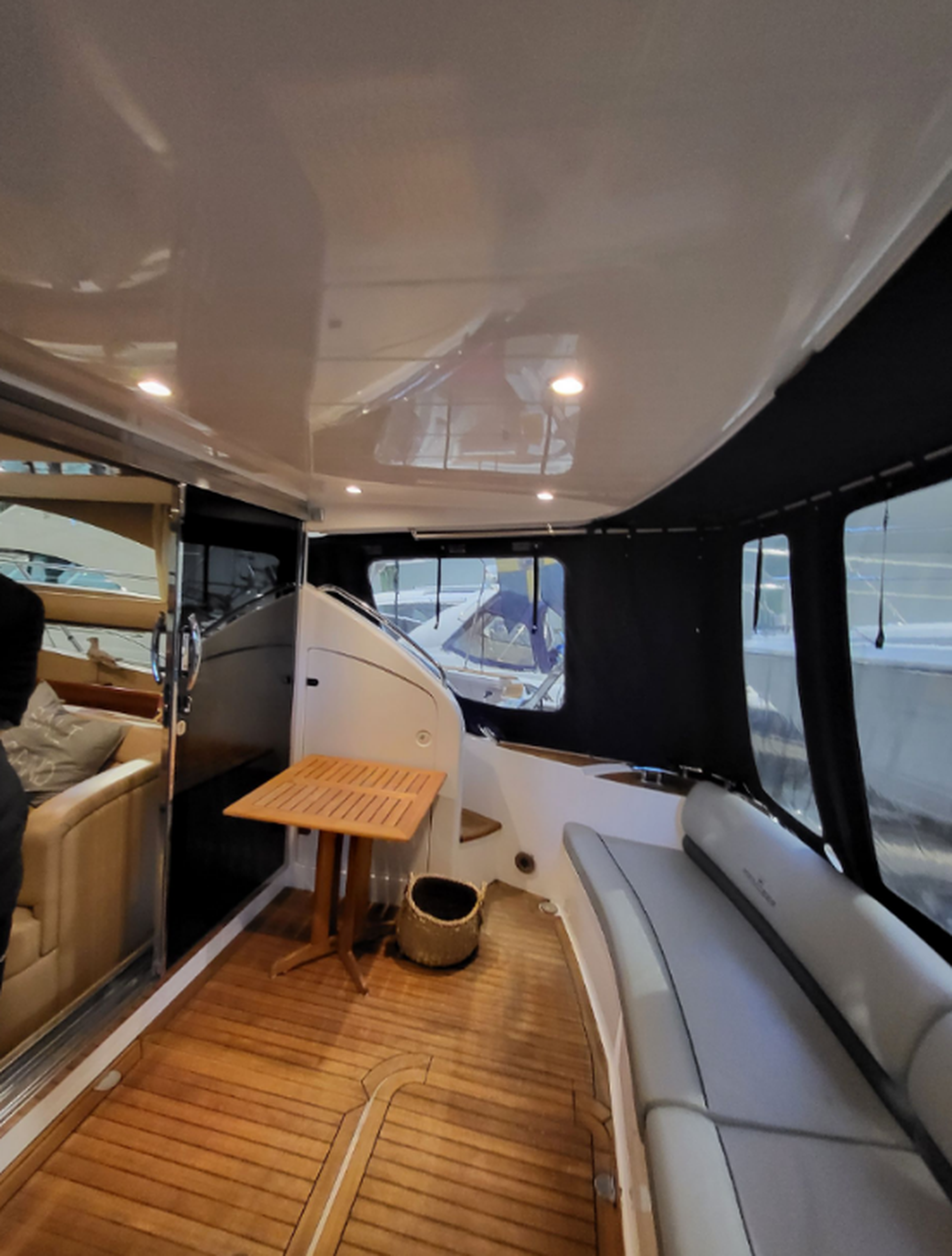 Princess 42 Flybridge #15
