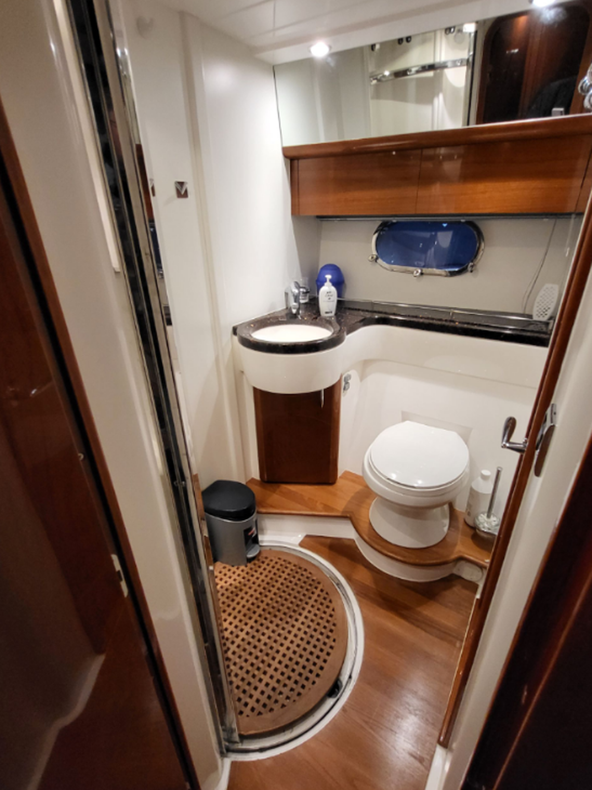 Princess 42 Flybridge #28