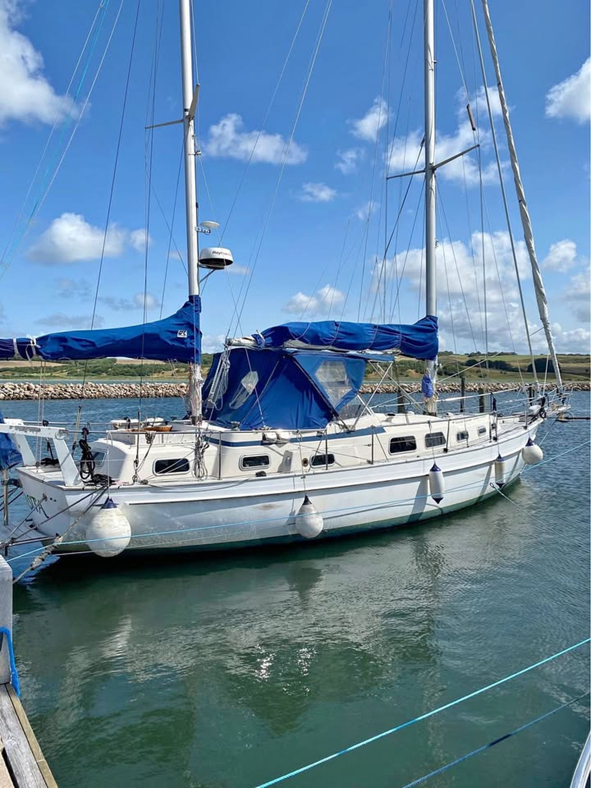 Hallberg Rassy 41 #1